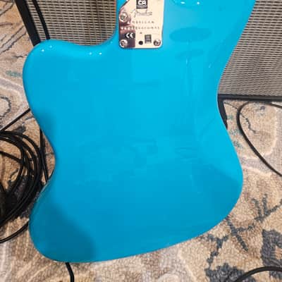Fender American Professional II Jazzmaster with Maple Fretboard 2020 - Present - Miami Blue image 4