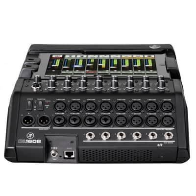 Mackie DL1608 + I Pad image 3