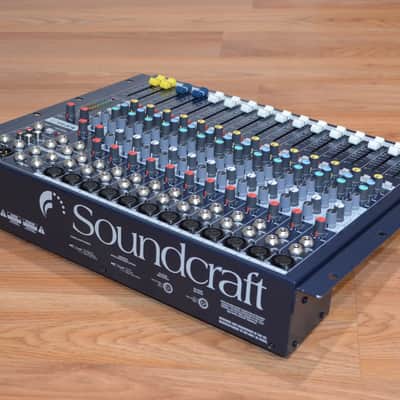 Soundcraft EPM12 12-Channel Mixer image 7