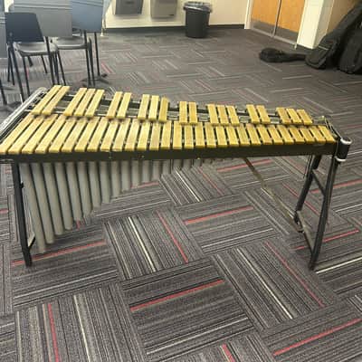 Musser Klone 31 Marimba Early 2000 - non-graduated Kelon bars, aluminum resonators, and a folding frame with height adjustment​ image 2