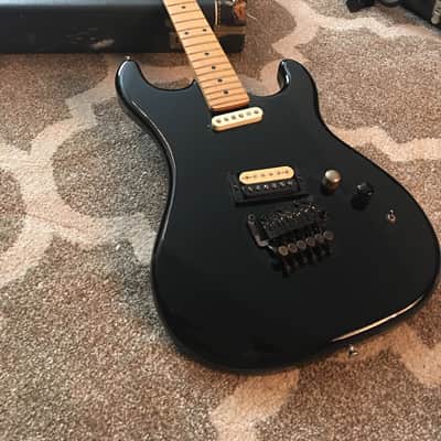 SUPER RARE, AUTHENTIC, VINTAGE 1980's Kramer American Baretta w/ ORIGINAL HARD SHELL CASE image 3