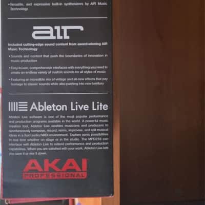 Immagine Akai MPD218 2015 - Present - Black - 3