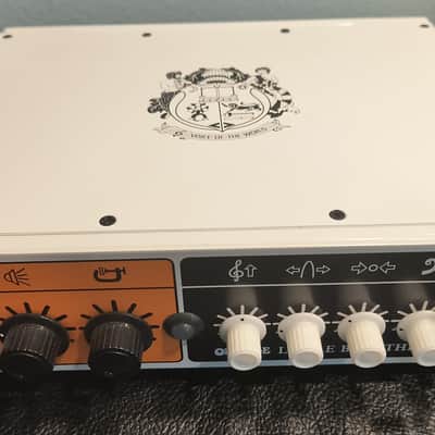 Orange Little Bass Thing 500-watt Bass Head 2024 - Orange / White image 3