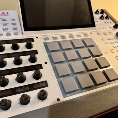 Akai MPC X Special Edition Standalone Sampler / Sequencer 2023 - Present Grey image 2