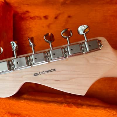 Fender Eric Clapton Artist Series Stratocaster with Vintage Noiseless Pickups 2001 - Present Torino Red image 6
