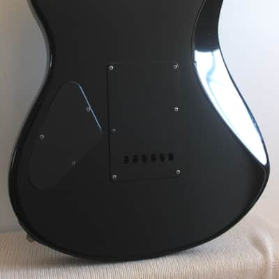 Used Yamaha ERG121 Black image 18