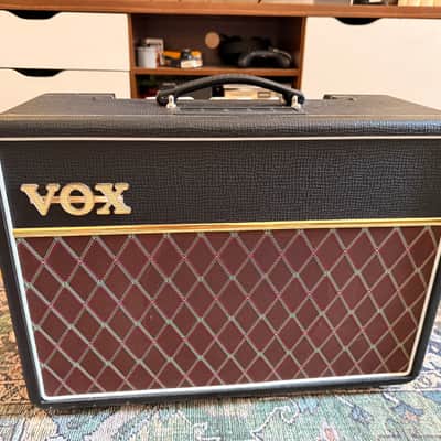 Vox AC10C1-VB Custom Limited Edition 10-Watt 1x10" Guitar Combo 2020 - Vintage Black image 2
