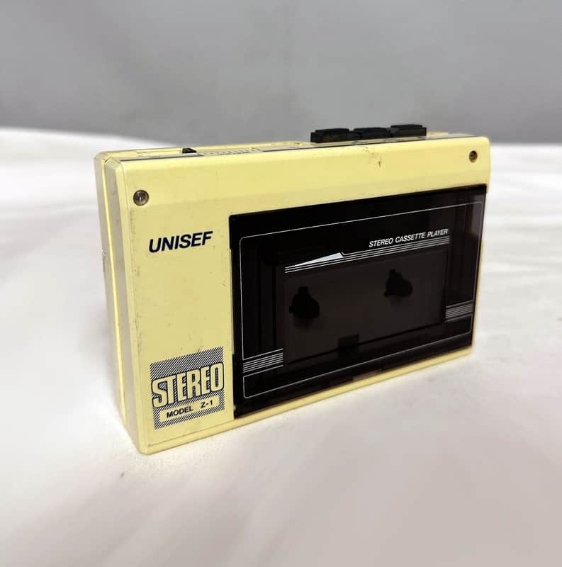 UNISEF ステレオカセットプレーヤー Z-1 UNISEF Z-1 Vintage Working Portable Cassette Tape Player Stereo