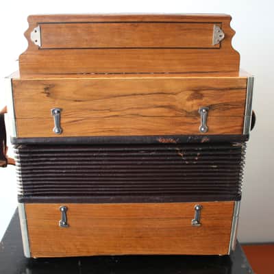 Rare 1920's Antonín Hlaváček Praha Heligonka Button Accordion image 5
