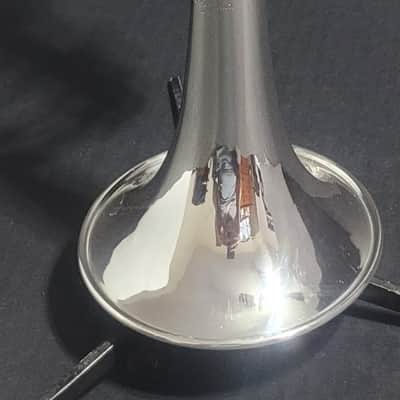 Bach Stradivarius 37 Bell Trumpet, 1 Mouthpiece &2 handle hardwood case & Key 1975-1979 - Silver plated image 14