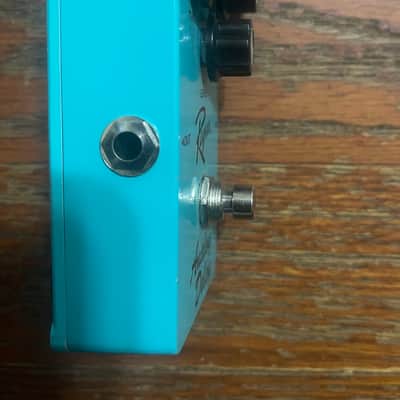 Rogue Analog Delay 2010s - Blue image 4
