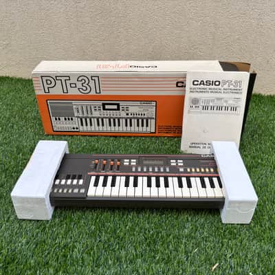 Casio PT-31 31-Key Mini Synthesizer 1980s - Black, Casio PT-30, PT