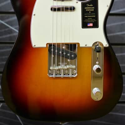 Fender American Vintage II 1963 Telecaster 3 Colour Sunburst w/ Vintage-Style Brown Case B Stock image 1