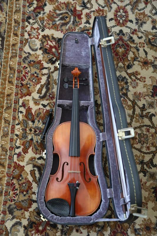 Vintage Full Sized Violin with Case and Bow 1970's