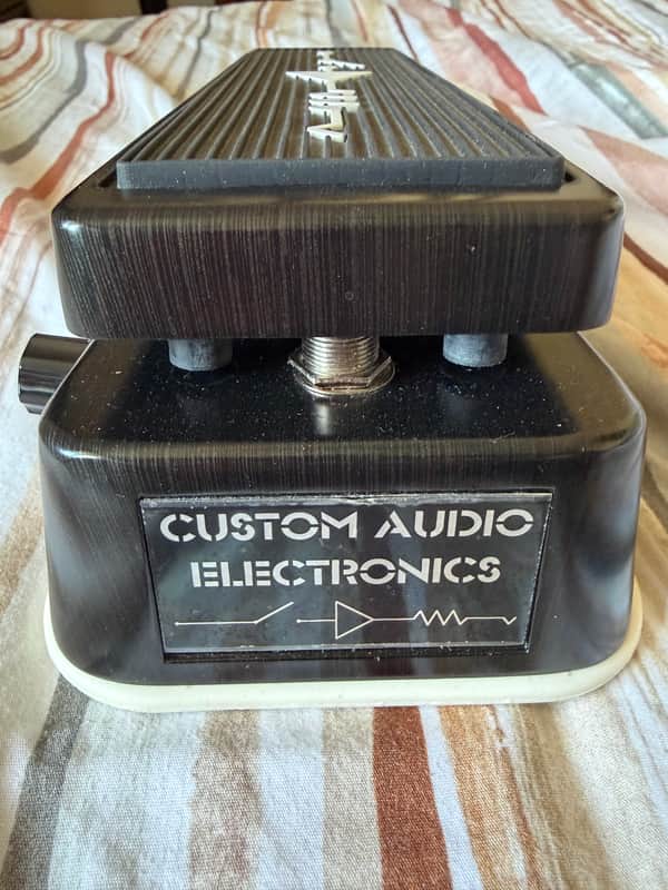 MXR CAE MC404