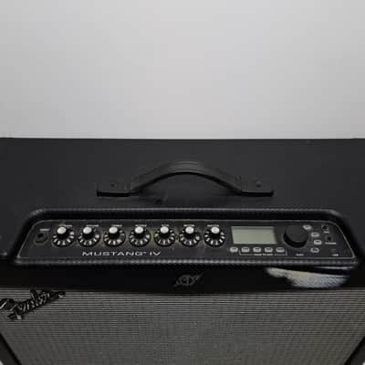 Fender MUSTANG IV 150-Watts 2x12'' Modeling Guitar Combo (China) 2011-2012 - Black image 2