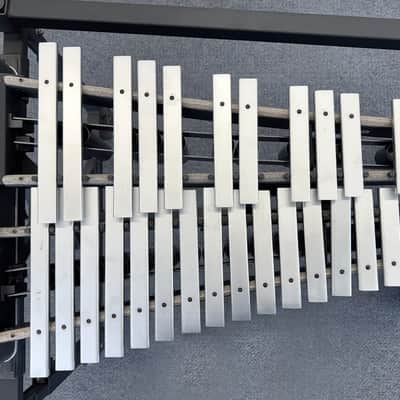 Adams GCF33 Concert 3.3 Octave Glockenspiel with Field Frame image 3