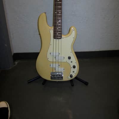 Fender Precision Bass Elite II 1983 cream/custard image 1