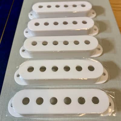 Pickup Covers (5) White - 50 mm SPACING (Strat Style) image 1