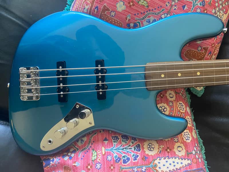 Bacchus '62 Fretless Jazz Bass Replica early 2000s(?) - Lake Placid Blue Metallic image 1