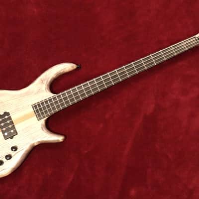 Kiesel Icon 4-String Bass Guitar w/ Soft Case LIKE-NEW image 6