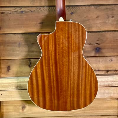 Fender Kingman Bass With Gigbag - Shaded Edge Burst image 9