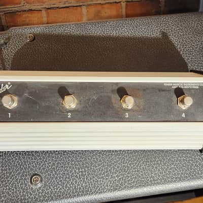 Fender Cyber-Twin x 65-Watt 2x12" Modeling Guitar Combo w/ Footswitch image 14