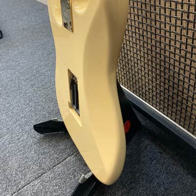 Fender Limited Edition American Professional Stratocaster 2018 - Vintage White/Gold Hardware image 9