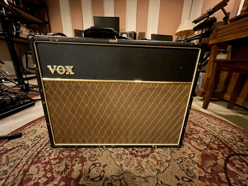 Vox AC30CC2 Custom Classic 2-Channel 30-Watt 2x12" Guitar Combo 2005 - 2010 - Black image 1