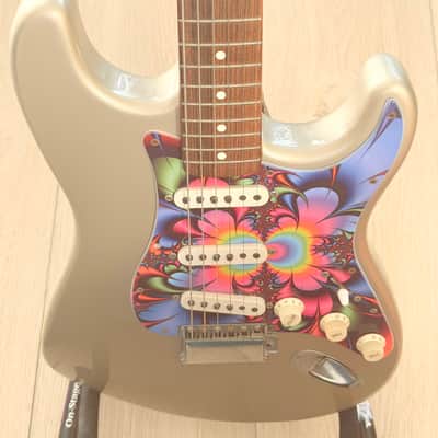 Fender 62 STRAT RW SHG W/C - 0100909844 1997 - Shoreline Gold image 5