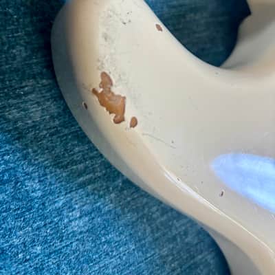 Unknown Stratocaster body cream white image 3