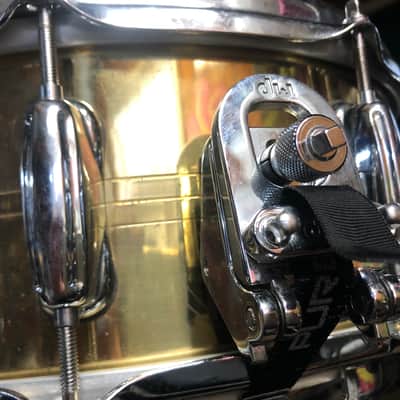 Slingerland Brass 10 lug 5"x14" lacquered Brass snare drum w/ DW MAG Throw off/3 position but plate image 5
