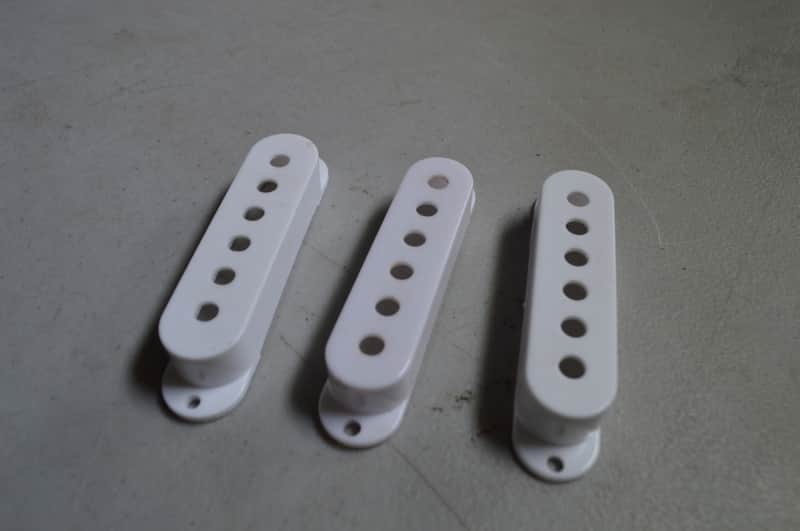 Replacement Strat Single-Coil Pickup Covers (3-Pack) image 1