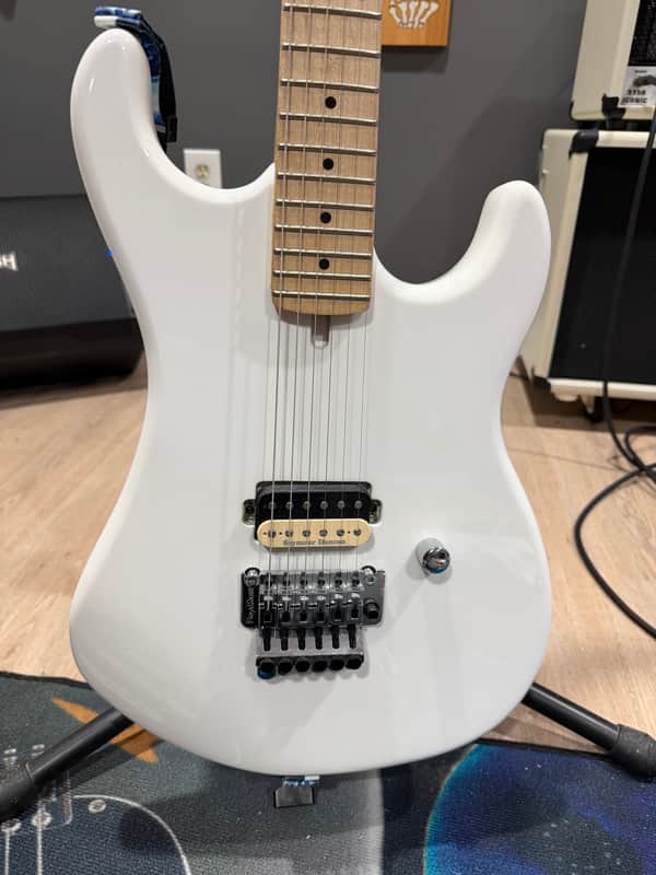 Kramer 84 2017 - Alpine White image 1
