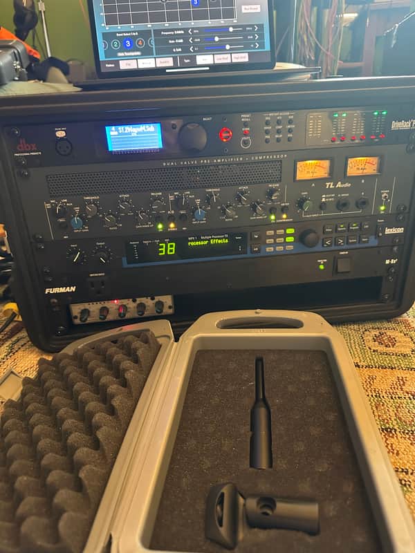dbx DriveRack PA2 Complete Loudspeaker Management System w/ DBX RTA Measurement Mic image 1