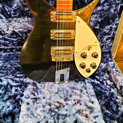 Rickenbacker 350V63 Liverpool JETGLO Ex Demo image 4