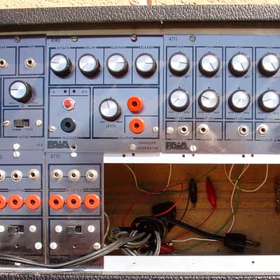 Vintage PAIA 4700 modular analog synthesizer with keyboard and components image 5