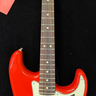 Fender Player II Stratocaster 2024 - Present - Coral Red image 3