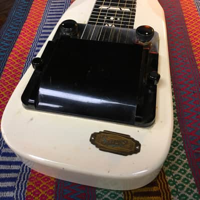 1960’s Supro Comet 1410 Lap Steel image 1