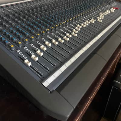 Soundcraft Delta 200 Deluxe 32-Channel Analog Recording Console – Made in England – CPS275 PSU – Serviced image 1