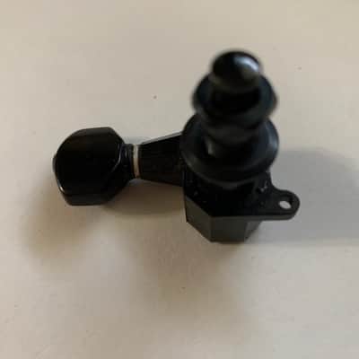 Guild Bass Side Guitar Tuner 80's - Black image 6