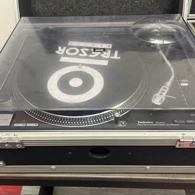 Pair Technics SL-1200MK2 Black With Hard Cases image 16