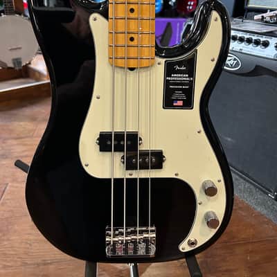 Fender American Pro II Precision Bass, black 9lbs. 4.1oz. #US23119829 image 4