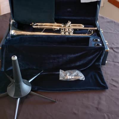 B&S Challenger I series 3137 Bb trumpet 2010s - silver plate image 10