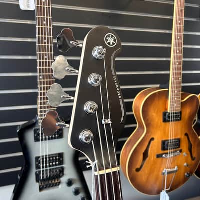 Used 2010’s Yamaha BB234 w/ Gig Bag image 5