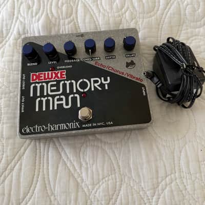 Electro-Harmonix Deluxe Memory Man 550Ms Analog Delay / Chorus / Vibrato 2008 - Present - Black / Silver image 1