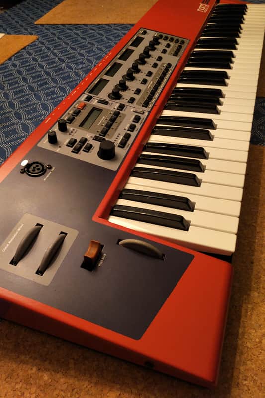Nord Modular G2X + Gator flight case image 1