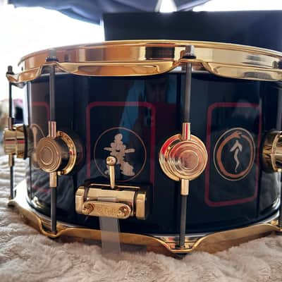 DW DREX6514SSG-R2 Collector's Series "R40" Neil Peart Signature Icon 6.5x14" Snare Drum 2016 - Black with Neil Peart Graphic image 6