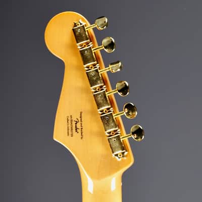 Squier FSR Classic Vibe '50s Stratocaster Maple Fingerboard Parchment Pickguard Gold Hardware White Blonde image 11