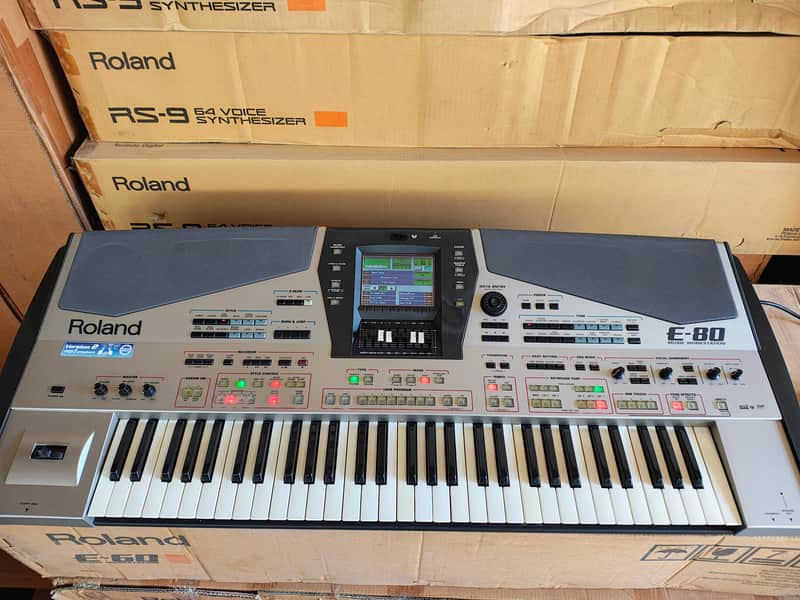 Roland E80 image 1
